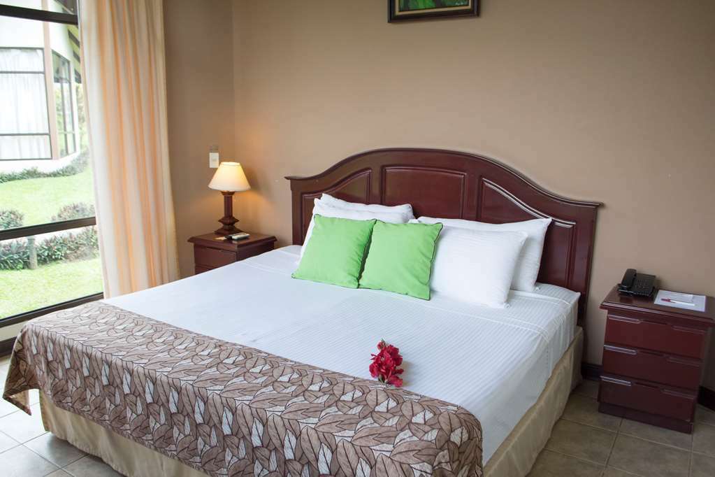 Hotel Montana De Fuego Resort And Spa La Fortuna Rom bilde